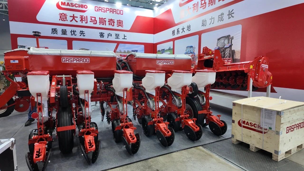 baa6fe7112abfb04ba82b90bc73771f7