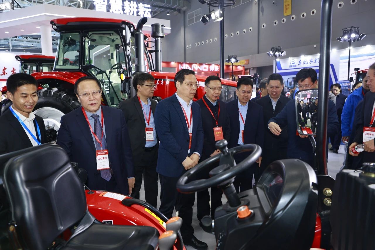 228bb1d3614f9aa2ed5f34cd806a5835