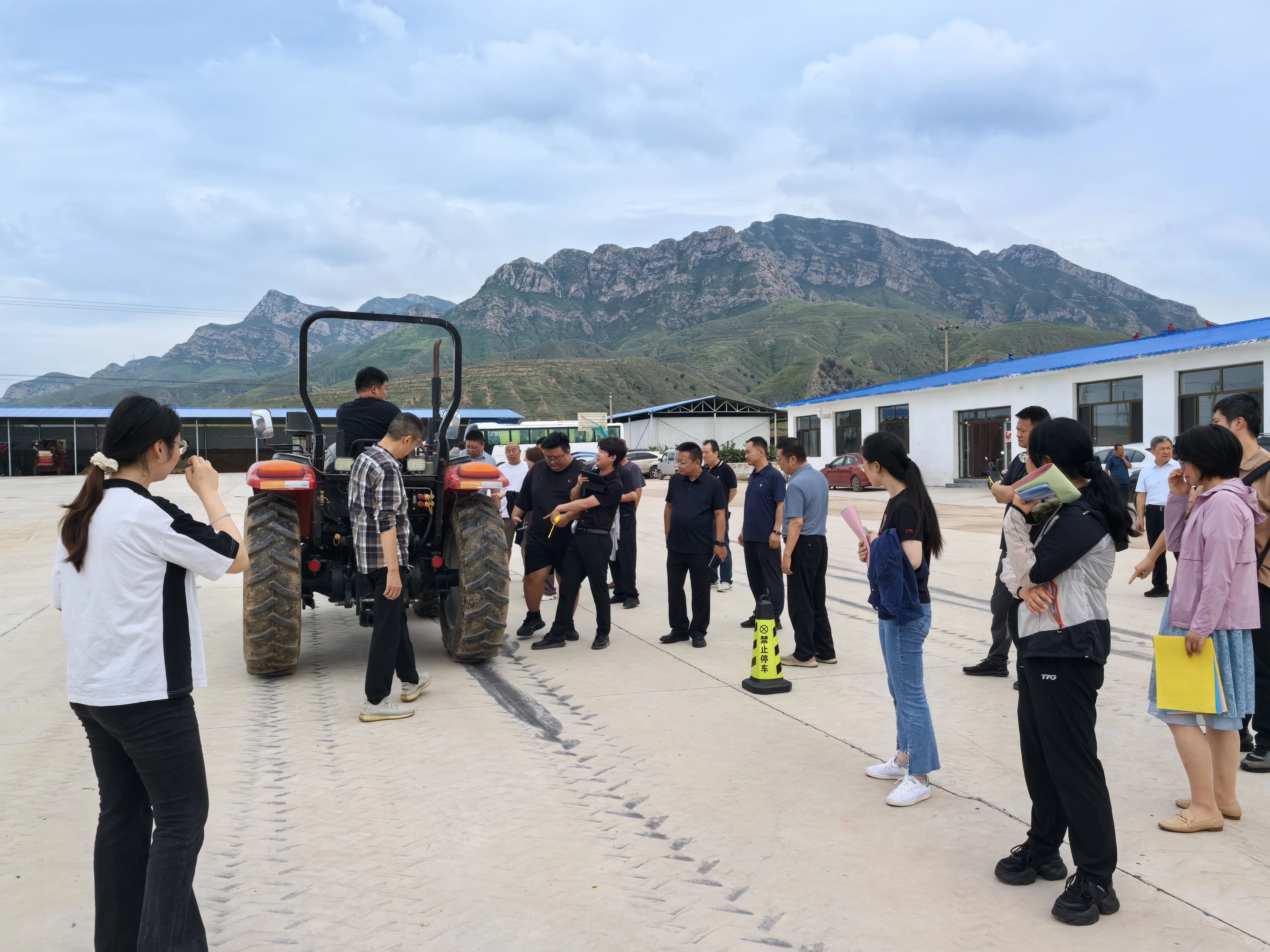 96b7bc51dc985f73b7669bf0d348381b